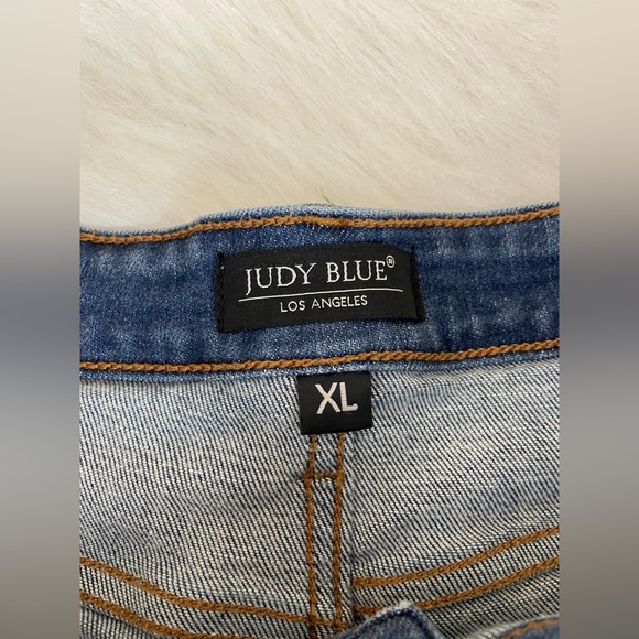 Judy Blue Samantha High Rise adjustable waist cut off Shorts XL - Picture 4 of 12